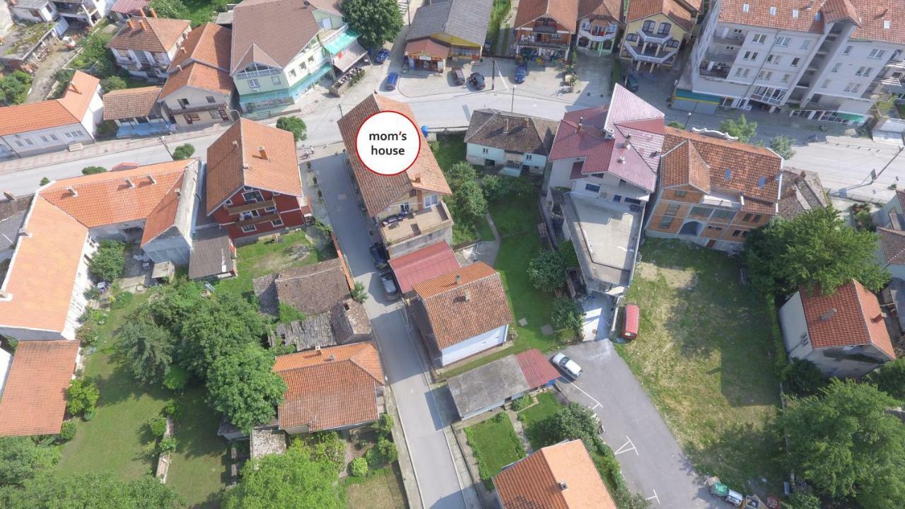 Gostinjska kuća Moms House *